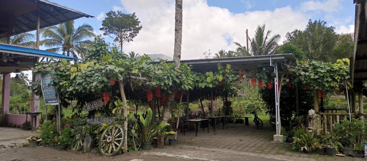 Talaga Tomohon Home Stay And Fishing Pond Buitenkant foto