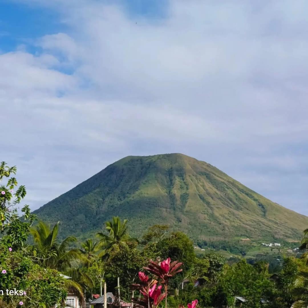 Talaga Tomohon Home Stay And Fishing Pond Buitenkant foto